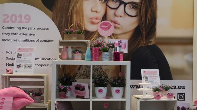 … et des bisous partout pour l’œillet PINK KISSES® ©Odile Maillard