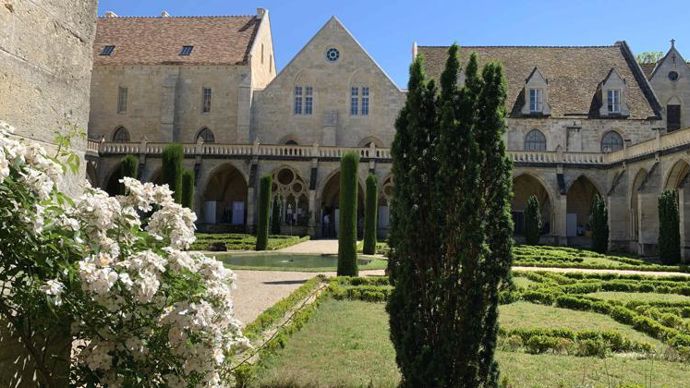 9.L’abbaye est aussi réputée pour ses jardins, que les congressistes ont visités le premier jour du congrès. Outre le cloître… ©P.Fayolle