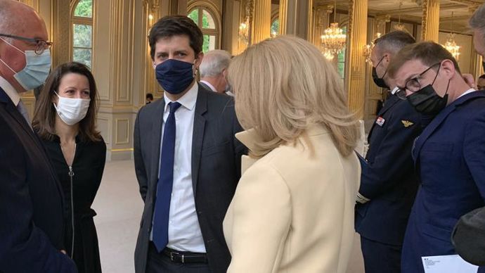 Mikaël Mercier a pu aussi échanger avec Bérengère Banquey, directrice de la communication du MIN de Rungis, Julien Denormandie, ministre de l’Agriculture, et Brigitte Macron. ©P. Fayolle