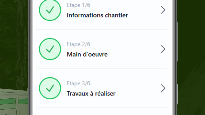 Sur le smartphone, le responsable de chantier accède à toutes le informations, il peut le faire dès le devis.
