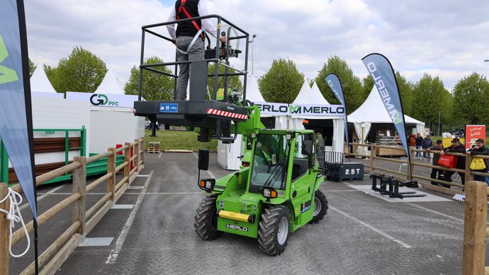 Une nacelle désormais disponible sur le eWorker électrique de Merlo.