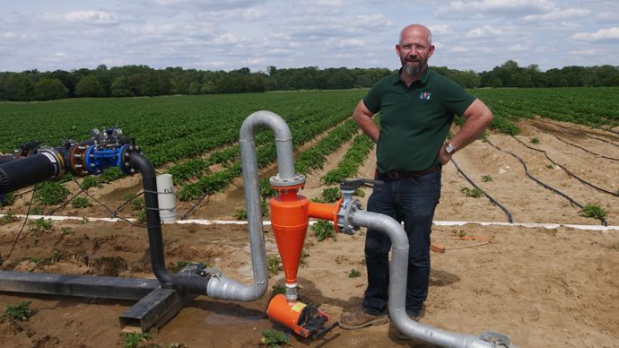 L'eau du forage est filtrée. La ferti-irrigation est également possible.