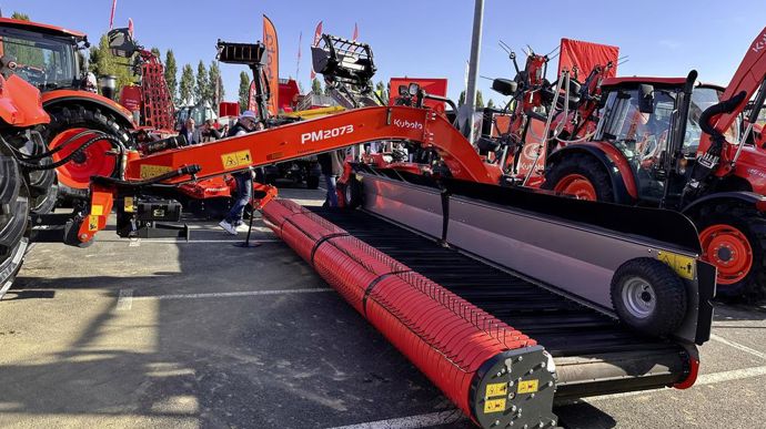 Les andaineurs à tapis Roc se déclinent désormais aux couleurs Kubota.