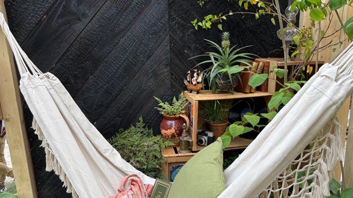 Un simple hamac pour imaginer...changer de mode de ville !