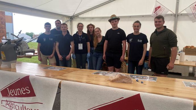 Les jeunes agriculteurs de Côte-d'Or ont été invités à assurer le repas du samedi midi, les bénéfices réalisés leur revenant.