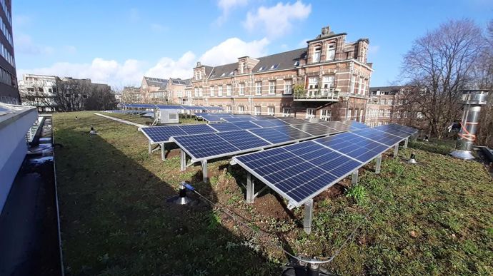 Certains toits peuvent accueillir des sources d’énergie renouvelable.