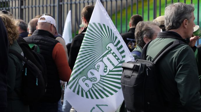La FNSEA insiste pour qu'un texte issu de la proposition de loi Duplomb soit adopté avant l'été.