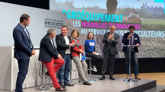 Table-ronde sur les agroéquipements, sur le stand du ministère de l'agriculture le 24 février au Sia