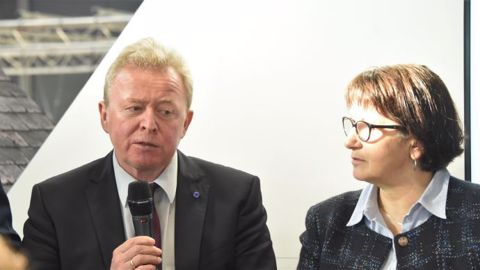 Le commissaire européen à l'agriculture, Janusz Wojciechowski et Christiane Lambert.