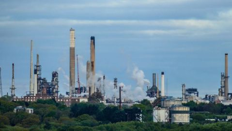 L’Opep+ n’avait encore jamais été au delà d'une réduction des 2,2 millions de barils par jour.